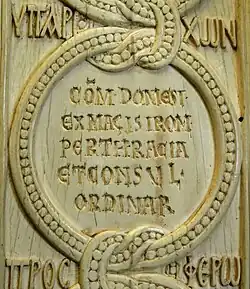 Détail du feuillet gauchecentre.