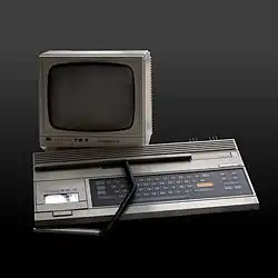 Télé/Ordinateur Système TO7 (avec son crayon optique).