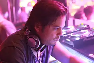 Description de cette image, également commentée ci-après