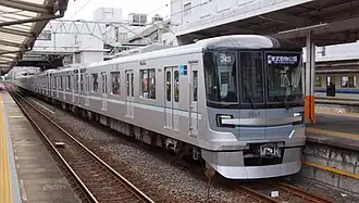 Une rame à Nishiarai.