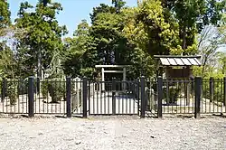 Tombeau du prince Ōtsu, situé près du pic Odake.