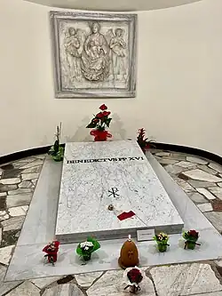 Tombeau de Benoît XVI (2005-2013).