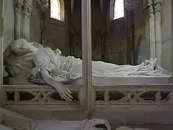 4Hélène de Mecklembourg-Schwerin, duchesse d'Orléans.