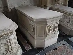 9Philippe d'Orléans, comte de Paris.