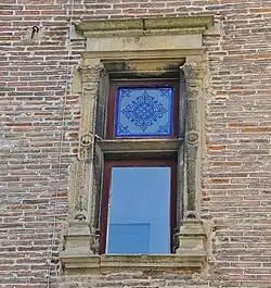 Fenêtre sur la rue Félix