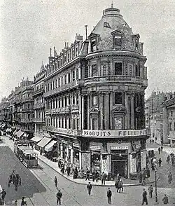 Toulouse 1926,1 rue Alsace-Lorraine (G.) et rue de Rémusat (D.) - magasin Félix Potin
