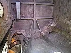 Voûtes gothiques du second étage.