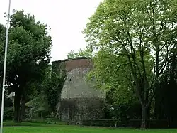 Jardins près de la tour de la Dodenne