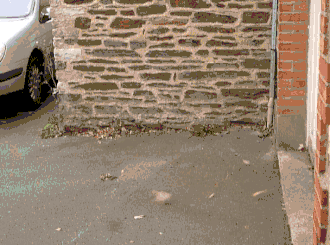 Animation d'un tourbillon au coin d'une rue.