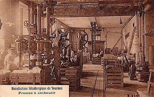 Vue de la presse à emboutir entre 1910 et 1924.