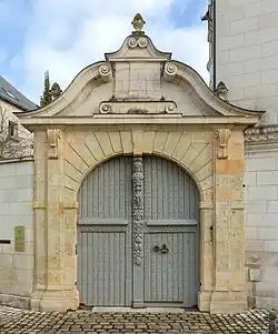 Portail de l'hôtel Babou de la Bourdaisière