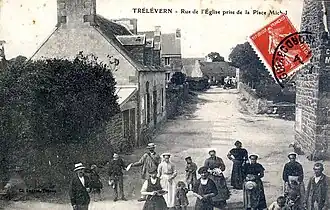 Trélévern : le bourg au début du XXe&nbsp;siècle (carte postale).