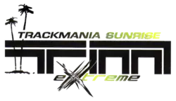 TrackMania Sunrise Extreme est écrit en lettres noires avec deux cocotiers sur la gauche, ainsi que les lettres T et M en dessous. Extreme est inscrit en dessous.