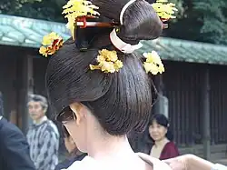 Chignon de geisha, détail de dos.