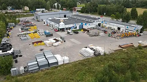 Siège social et entrepôt de Trafino oy.