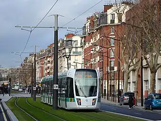 Tram près du boulevard Davout.