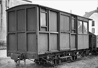 Voiture mixte à 2 essieux type DA 1re&nbsp;classe - fourgon.