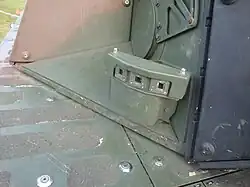 Des détecteurs d'alerte laser Obra installés sur la tourelle d'un Rosomak polonais.