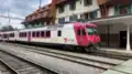 Automotrice RBDe 4/4 n°385 en gare de Vallorbe