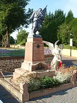 Le Poilu mourant en défendant le Drapeau (monument aux morts)