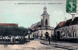 L'église et la place.