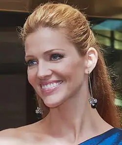 Tricia Helfer dans le rôle de Numéro six