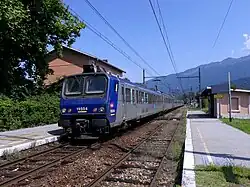 TER Chambéry - Bourg-Saint-Maurice en été.