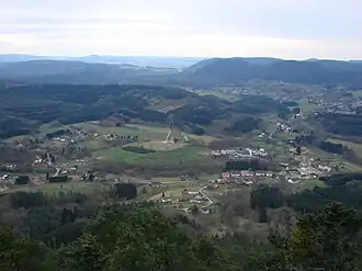 Panorama sur les 3 vallées de Taintrux et la ligne bleue des Vosges.
