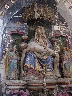 La Vierge de pitié : église Saint-Georges.