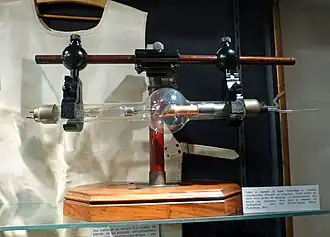 Tube à rayons X de type Coolidge à cathode incandescente.