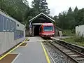 Train de la ligne de Saint-Gervais-les-Bains-Le Fayet à Vallorcine (frontière) à l'entrée nord du tunnel.