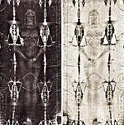 Images négatives et positives du Suaire de Turin à partir de la photographie de Giuseppe Enrie (1931).