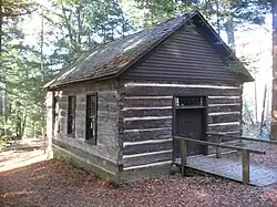 L'église en rondins.