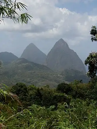 Vue de Gros Piton et Petit Piton.