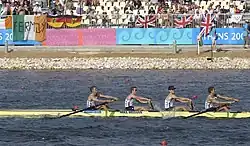 Aviron olympique, utilisant la nage