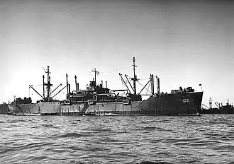 illustration de USS Hinsdale (APA-120)