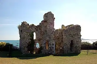Ruines du château de Sandsfoot, construit au XVIe siècle, situé à l'ouest de Weymouth.