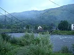 La rivière Tisza à Rakhiv.