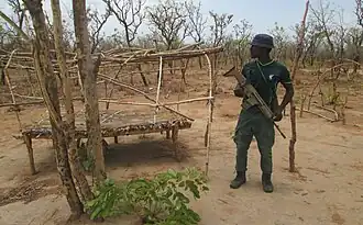 Un écogarde au parc national de la Bénoué