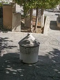 Urne funéraire de marbre. IVe et IIIe&nbsp;siècles av. J.-C.