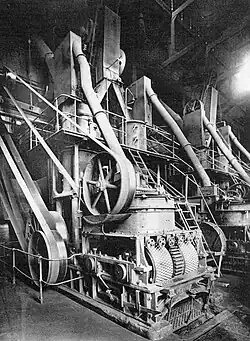 Usine de lavage et d'agglomération de Somain - 1926- Presse à boulets détail