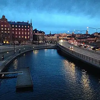 Le canal de Riddarholm et le Munkbron.