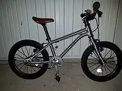 Cadre aluminium pour vélo enfant.