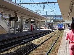 VB 2N arrivantà Versailles-Chantiers(vue vers la province).