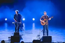 Description de cette image, également commentée ci-après