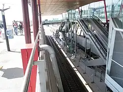 Entrée Est de la gare.