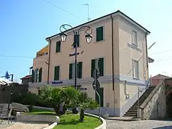 Image illustrative de l’article Gare de Vallecrosia