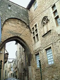 Vestiges du château de Simiane.