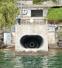 La vanne de l'éjecteur de vidange d'urgence sur le Lac Léman, à Veytaux