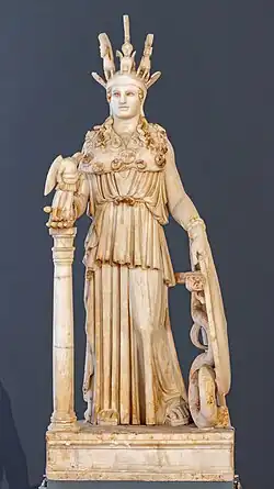 Athéna du Varvakéion, copie d'époque romaine de la statue chryséléphantine du Parthénon de Phidias. Musée national archéologique d'Athènes.